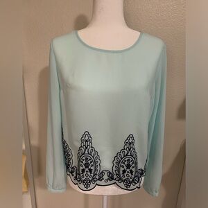 ‼️SALE‼️6 for $20.
. Xhilaration blouse